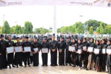 Peringati Hari Pendidikan Nasional , Jajaran Pemda Bulukumba Kenakan Pakaian Adat Hitam