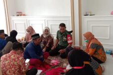 Kegiatan Posbindu, Babinsa Koramil 1411-02/Bulukumpa Lakukan Pendampingan Wujudkan Kelancaran Jalannya