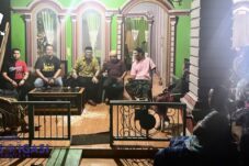 Tim Relawan Juandy Tandean di Desa Tammato Mulai Panik Atas Kehadiran Ketua Golkar Bulukumba Nirwan Arifuddin
